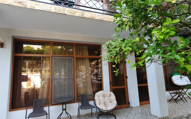 Guest house Meka