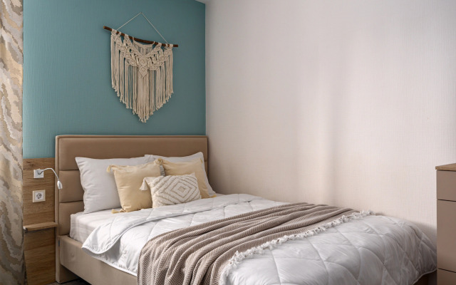 Dve podushki v Pesochnom, Sadovaya, 90 Flat