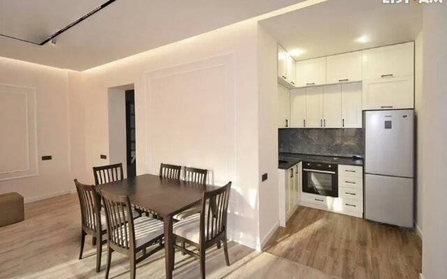 Luxery Apt In Yerevan Apartments