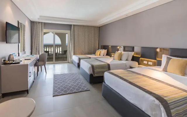 Отель Sunrise Arabian Beach Resort
