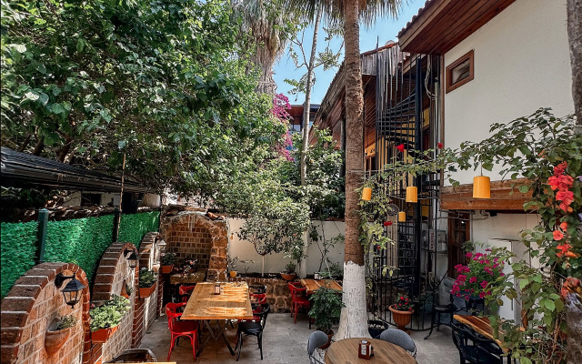 Апарт-отель Bat