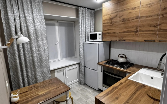 S dizajnerskim Remontom u Nizhnekamskih Term Flat