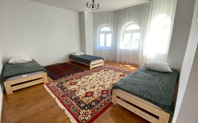 Krasny Dom Guest House
