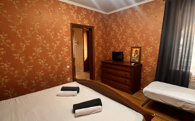 Magic Club Na Naberezhnoy Guest house