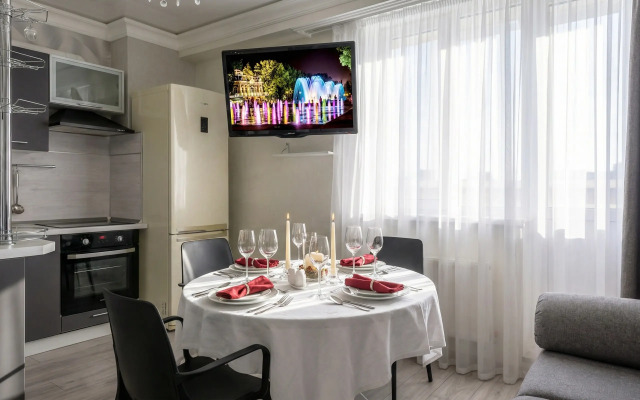 Апартаменты Эксклюзивные с ванной на балконе и видом на Marriott в ЖК Центральный