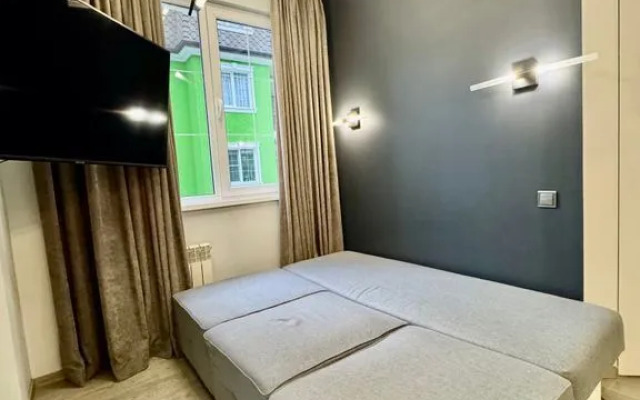 Na Tavricheskoy 7k2 Flat