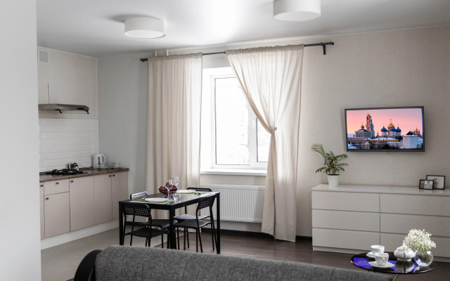 Studiya v Dome s vidom na Lavru Flat