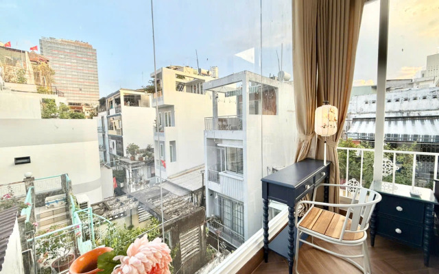 Cherry Blossom Entire Bui Vien Private house