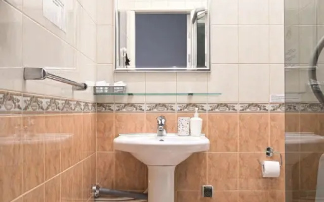 912 U Anichkova Mosta №2 Apartments