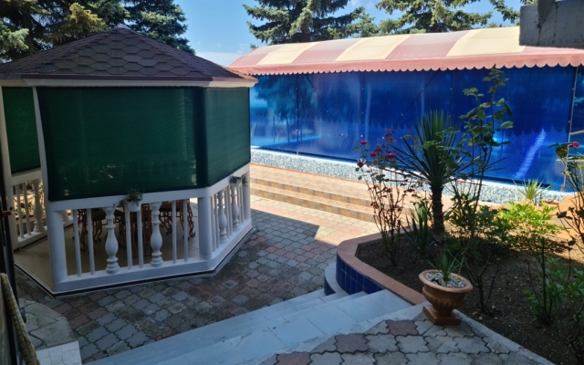 Chernomorskij Guest House