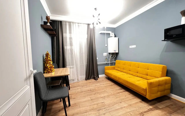 Na Ulitse Borisa Slyusara 23s2 Flat