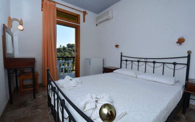 Ariadne Hotel