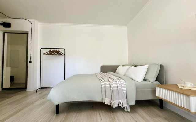 Апартаменты Уютная Студия с новым ремонтом на 1905 года