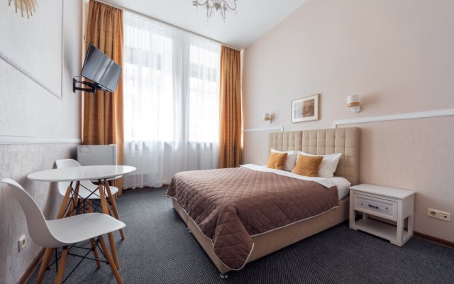 Отель Искра