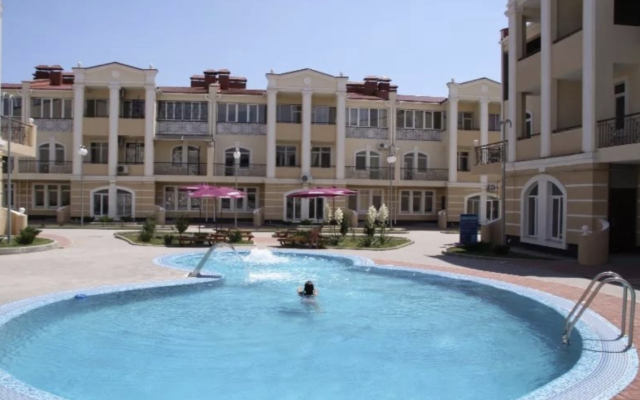 Moynaki Apartments