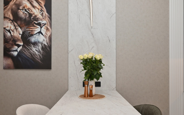 Квартира Zefir Troesutok