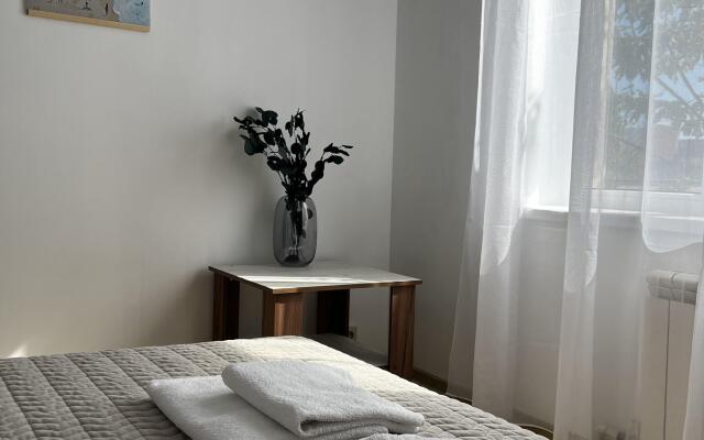 Na Pontiyskoy 16 Guest House