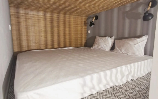 Апартаменты 2 на Васильевском острове (8ВО2)