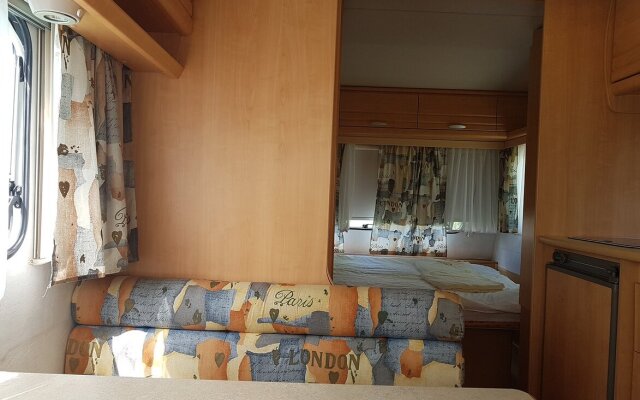 V Neftino Camping