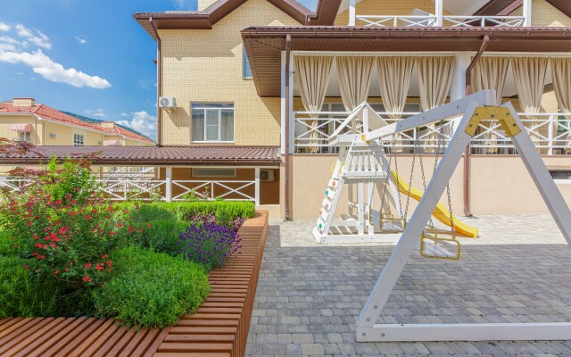Krinitsa Apart Hotel