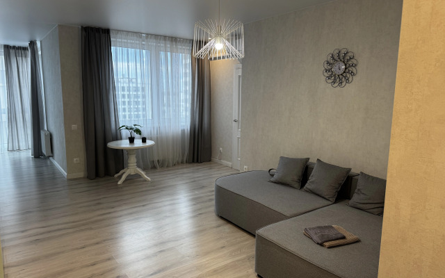 Sovremennaya Treshka Vozle Dana Mall Flat