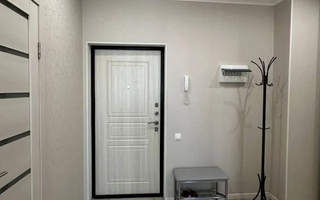 V Rayone Bolshikh Isad Flat