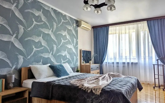 Bolshaya uyutnaya vozle parka flat