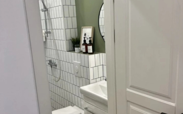 Квартира Студия на Ивана Артеменко 7