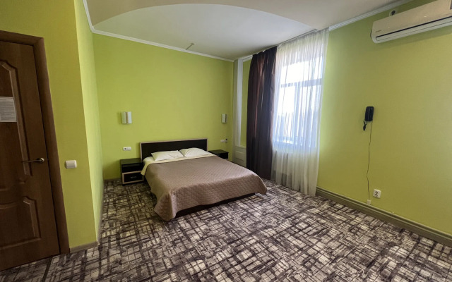 Yuzhnyij Dvorik Mini-Hotel