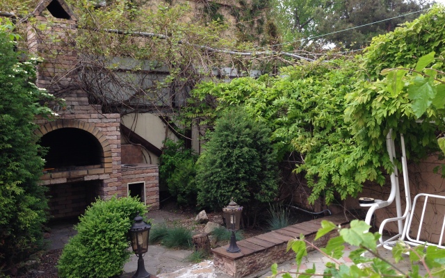 Viktoriya Guest House
