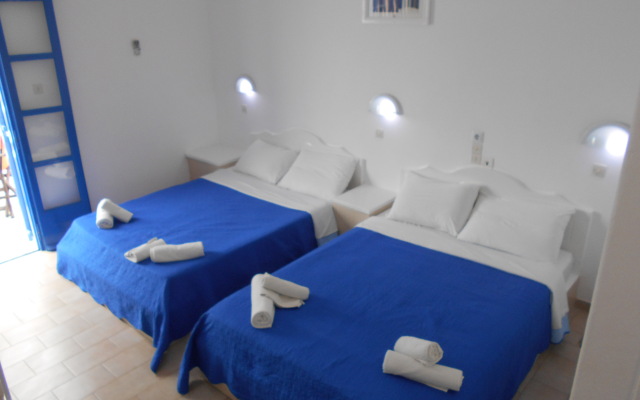 The Three Anchors Rooms Hotel