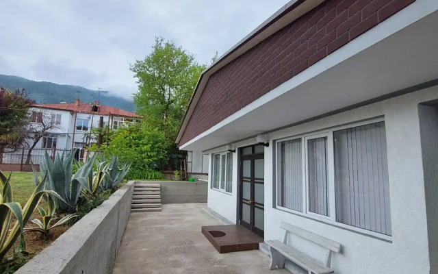 Yuzhnaya Mini Hotel