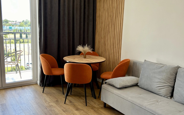 Yevro Dvushka S Otkrytym Balkonom Flat