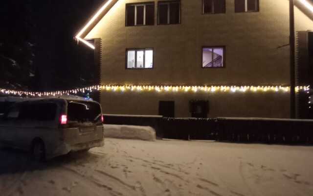 Baza Otdykha Teplo Dushi Teletskoye