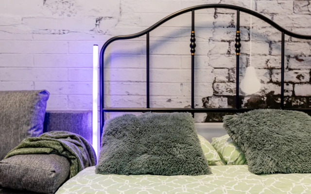 Апартаменты Жуковского 1/2/10с2 (303)