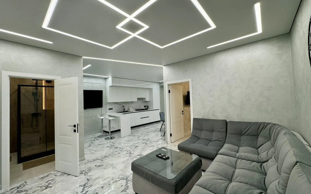 Na Kursantov Kirovtsev 4a Flat