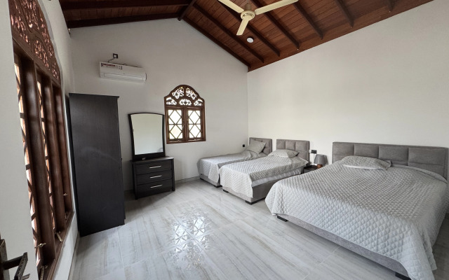 White Elephant Villa & Restaurant Mini-hotel