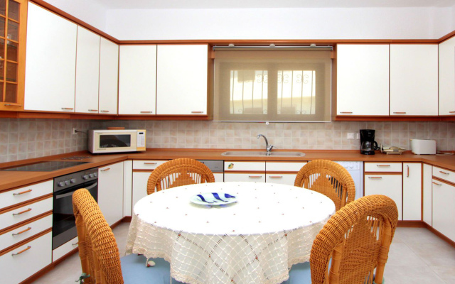 Lorenia Sea Side Elani Villa