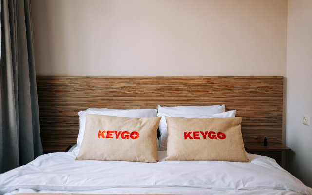 KeyGo #0049, 1 Bedroom, Balcony, City Center Apartments