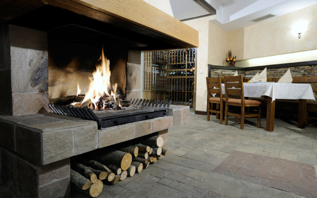 Smilen Hotel