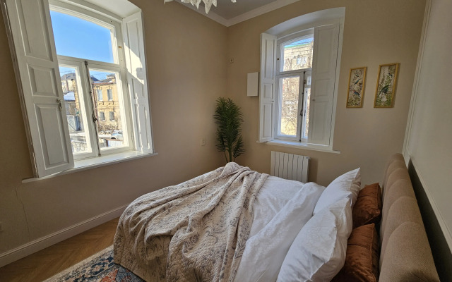 Dokhodny dom Istomina Flat