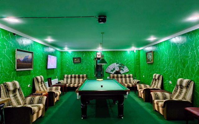 Отель Golden House