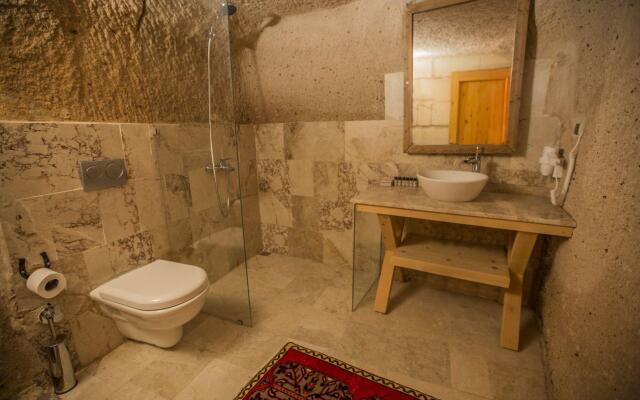 Helike Cave Suites