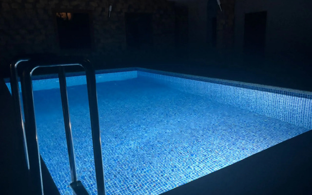 Aleko Guest house
