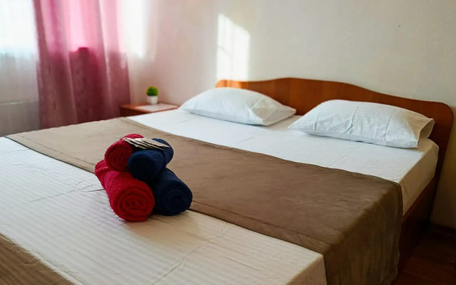 Апартаменты Квартира AlexHome РП Свердловский Молодежная 1