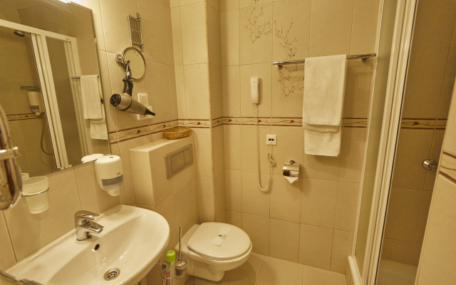 Le Vashoff Hotel
