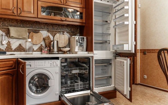 Квартира Малоохтинский 84б