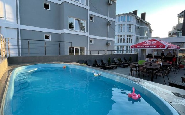 Gostinichny Kompleks Raduga Apart-Hotel