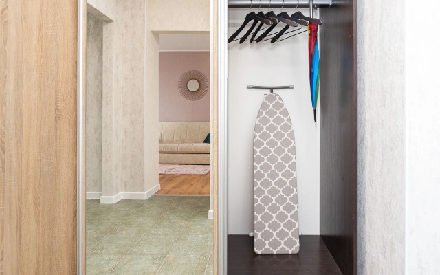 V Istoricheskom Tsentre Kupfertaykh Flat