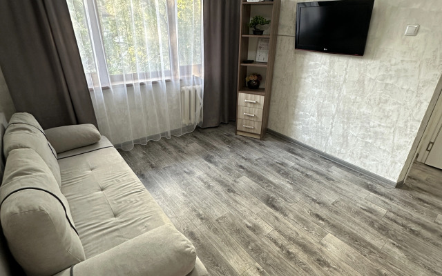 Yerzhanova 36 Tikhiy Rayon v Tsentre Flat